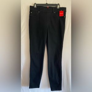 SPANX- black jeans- NWT- pull on- size Large Retails $128
